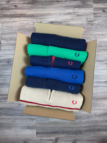 Mystery Box XXL: 5–7x Fred Perry Artikel – Mix aus Strick, Hemd, Polo, Shirt & mehr