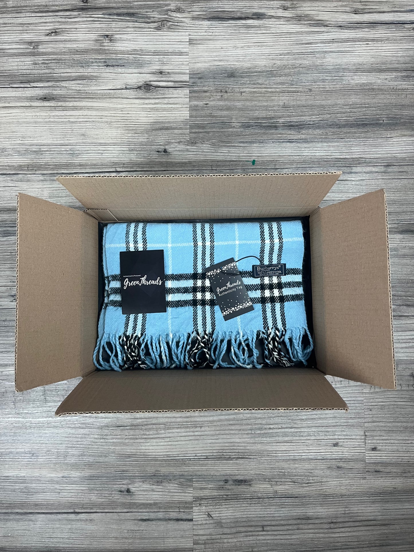1x Burberry Schal Mystery Box