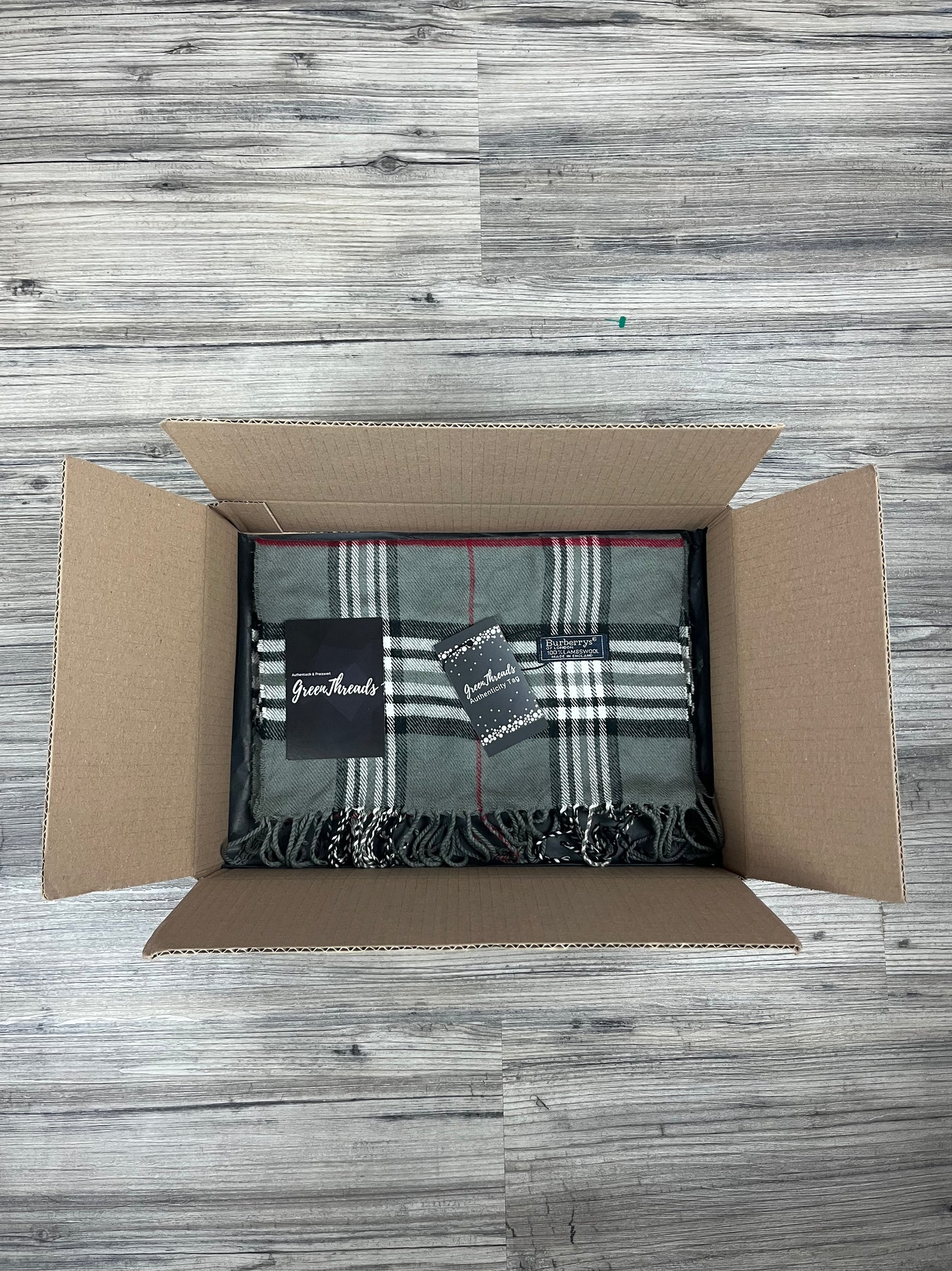 1x Burberry Schal Mystery Box