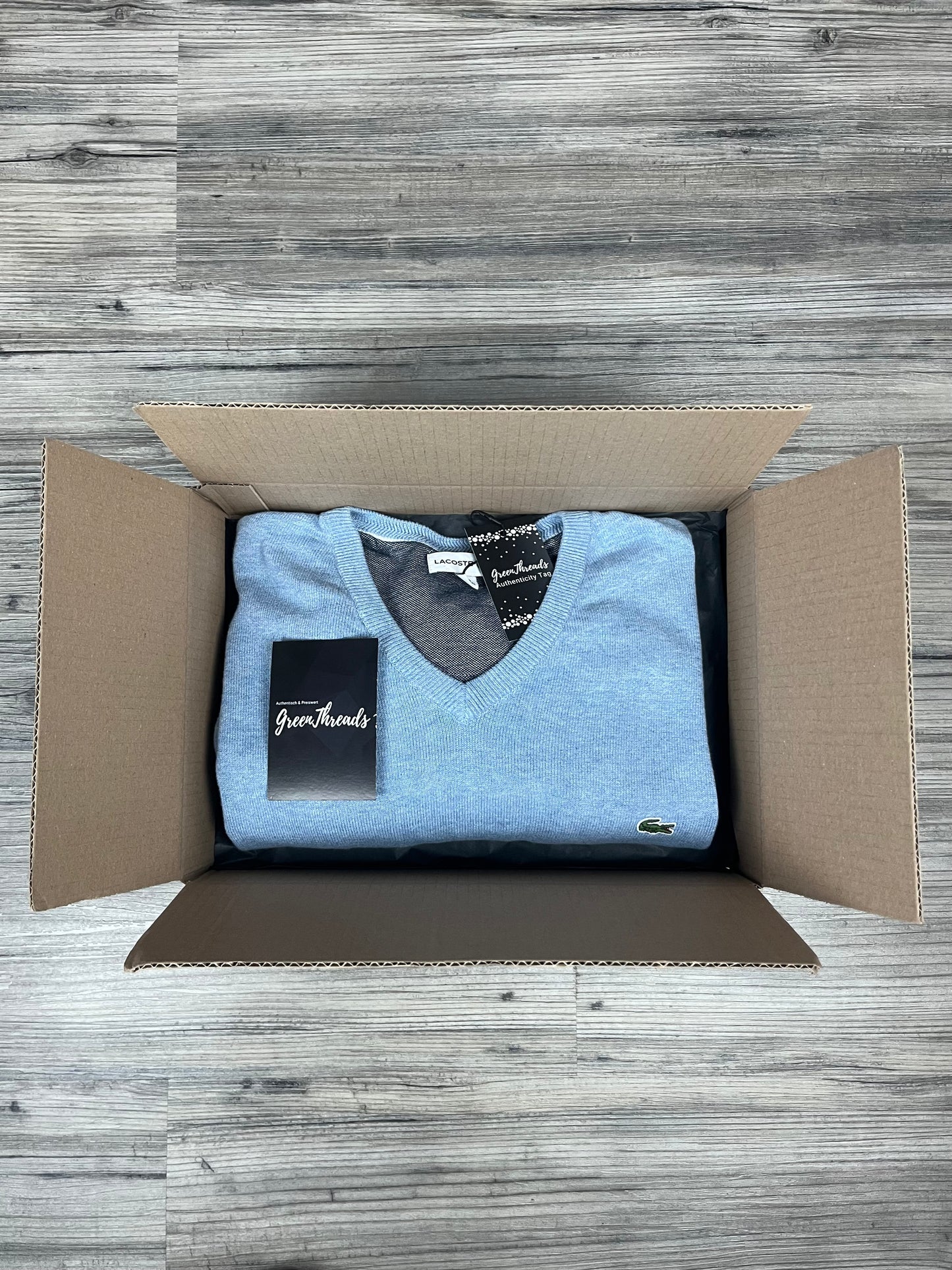 1x Lacoste knitted sweater or pullover – Mystery Box