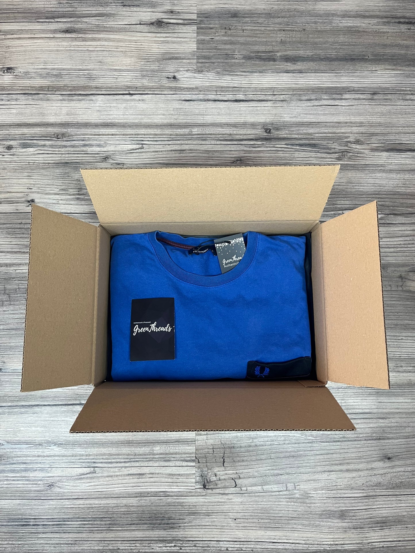 1x Fred Perry T-Shirt – Mystery Box