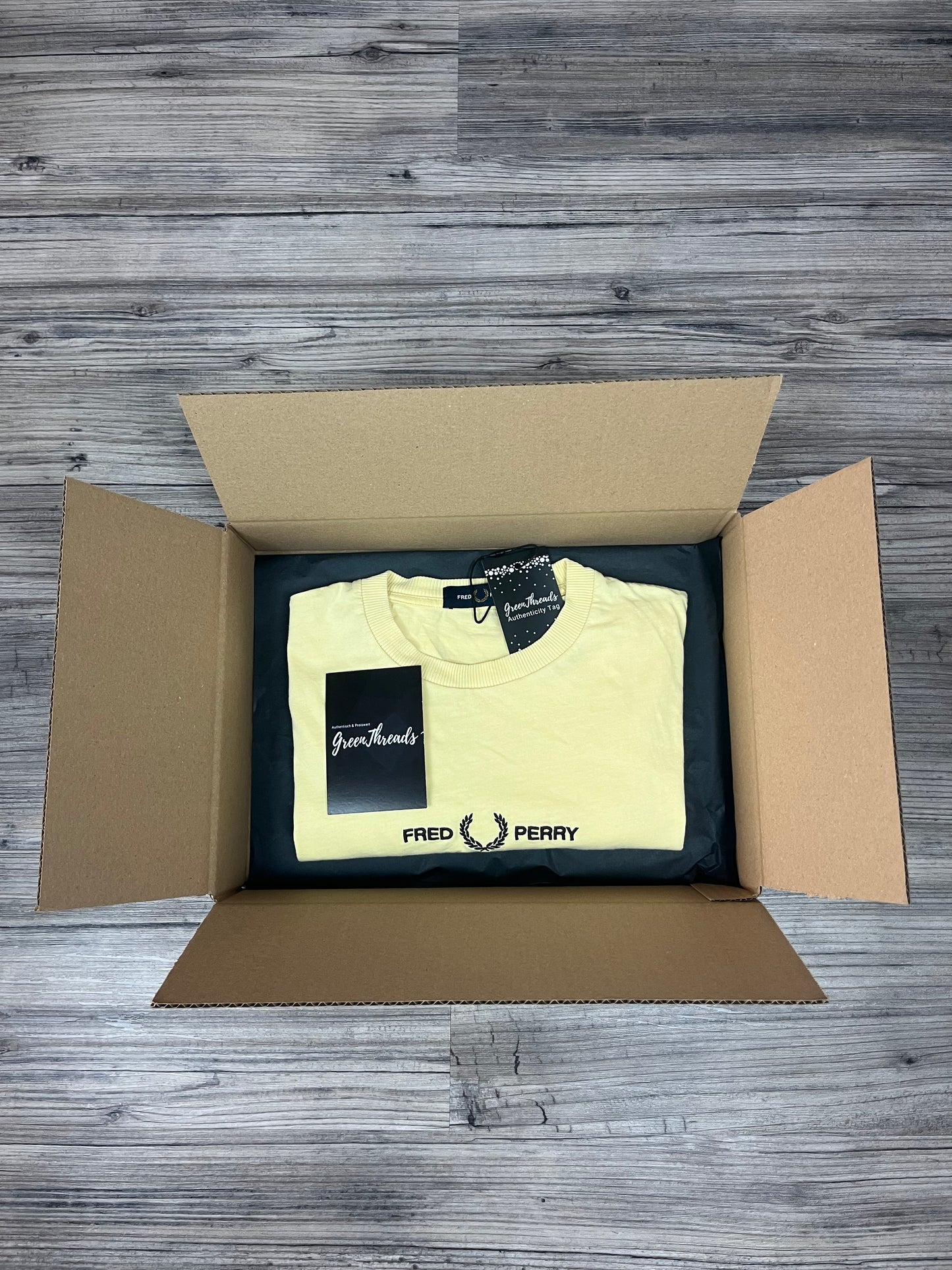 1x Fred Perry T-Shirt – Mystery Box