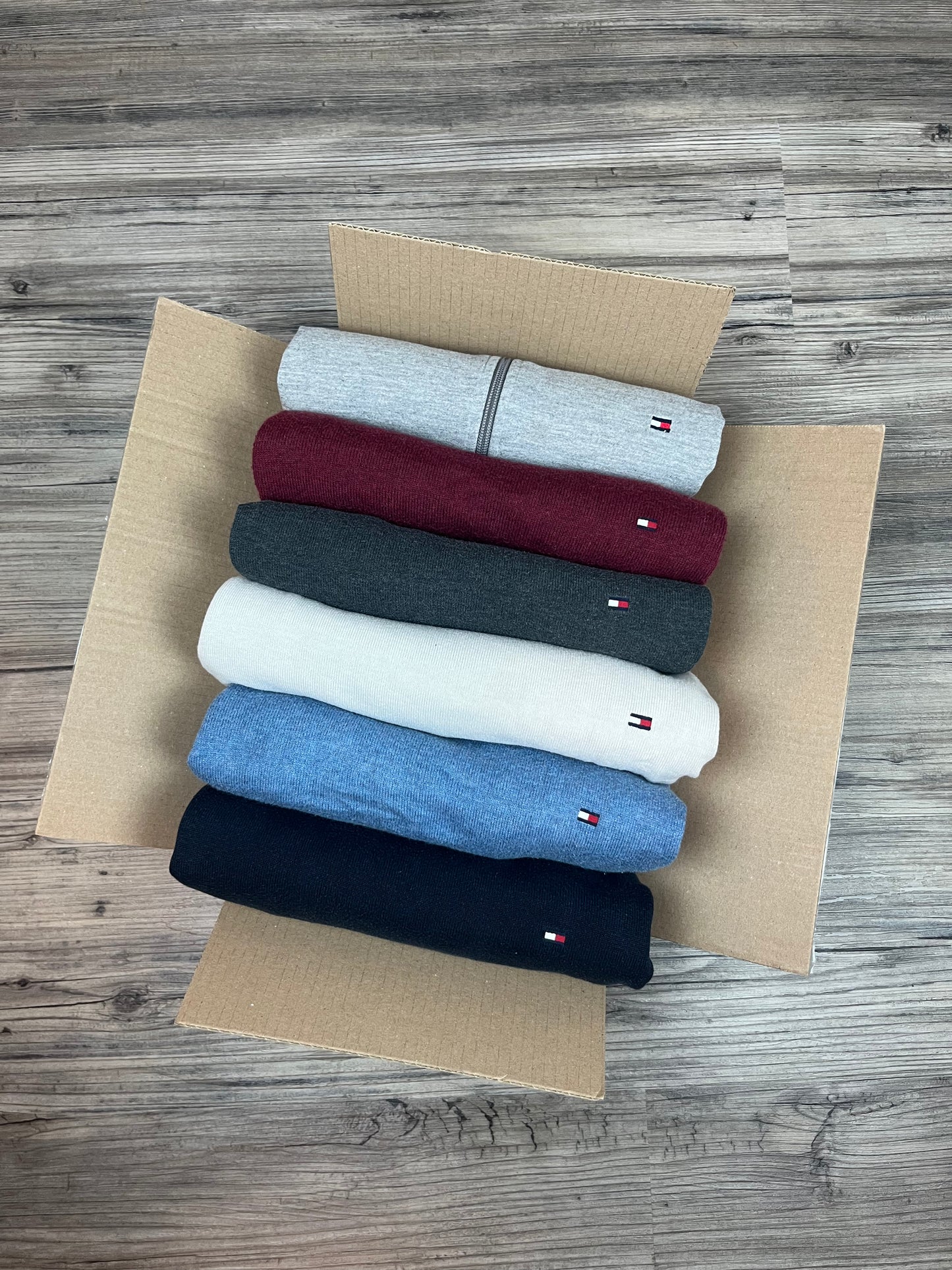 1x Tommy Hilfiger knitted jumper or sweater – Mystery Box