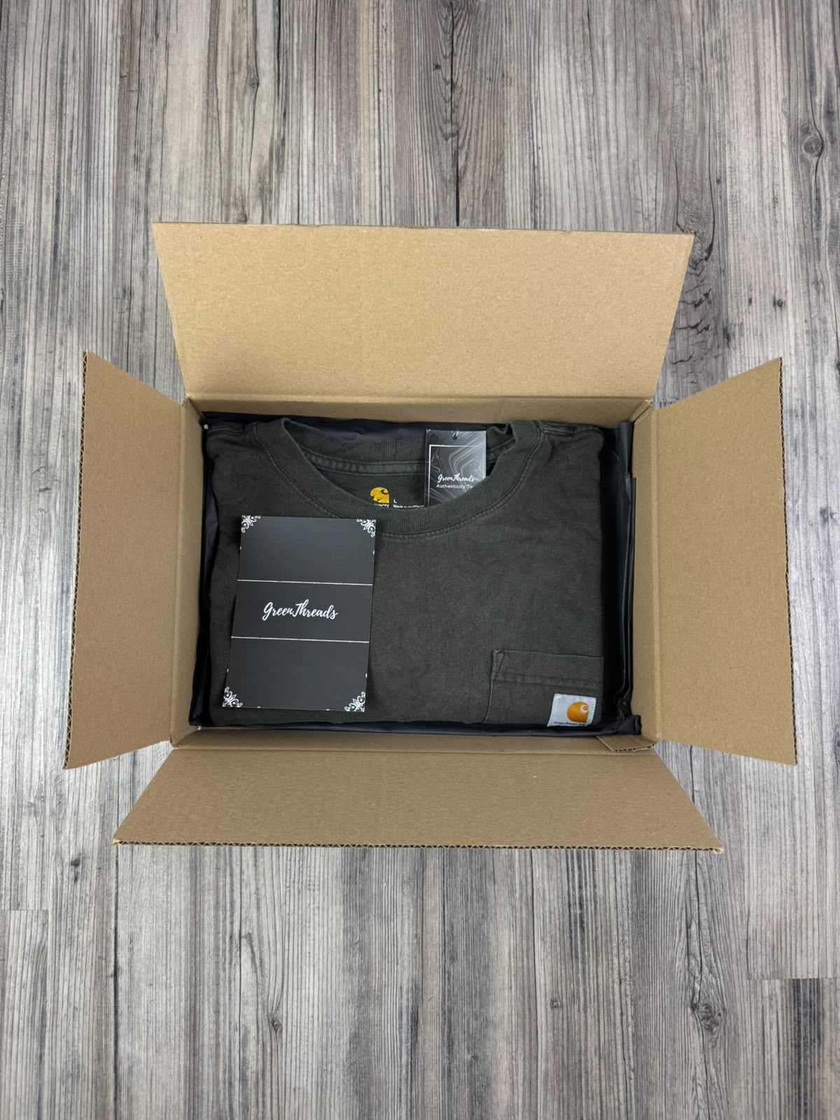 1x Carhartt T-Shirt - Mystery Box