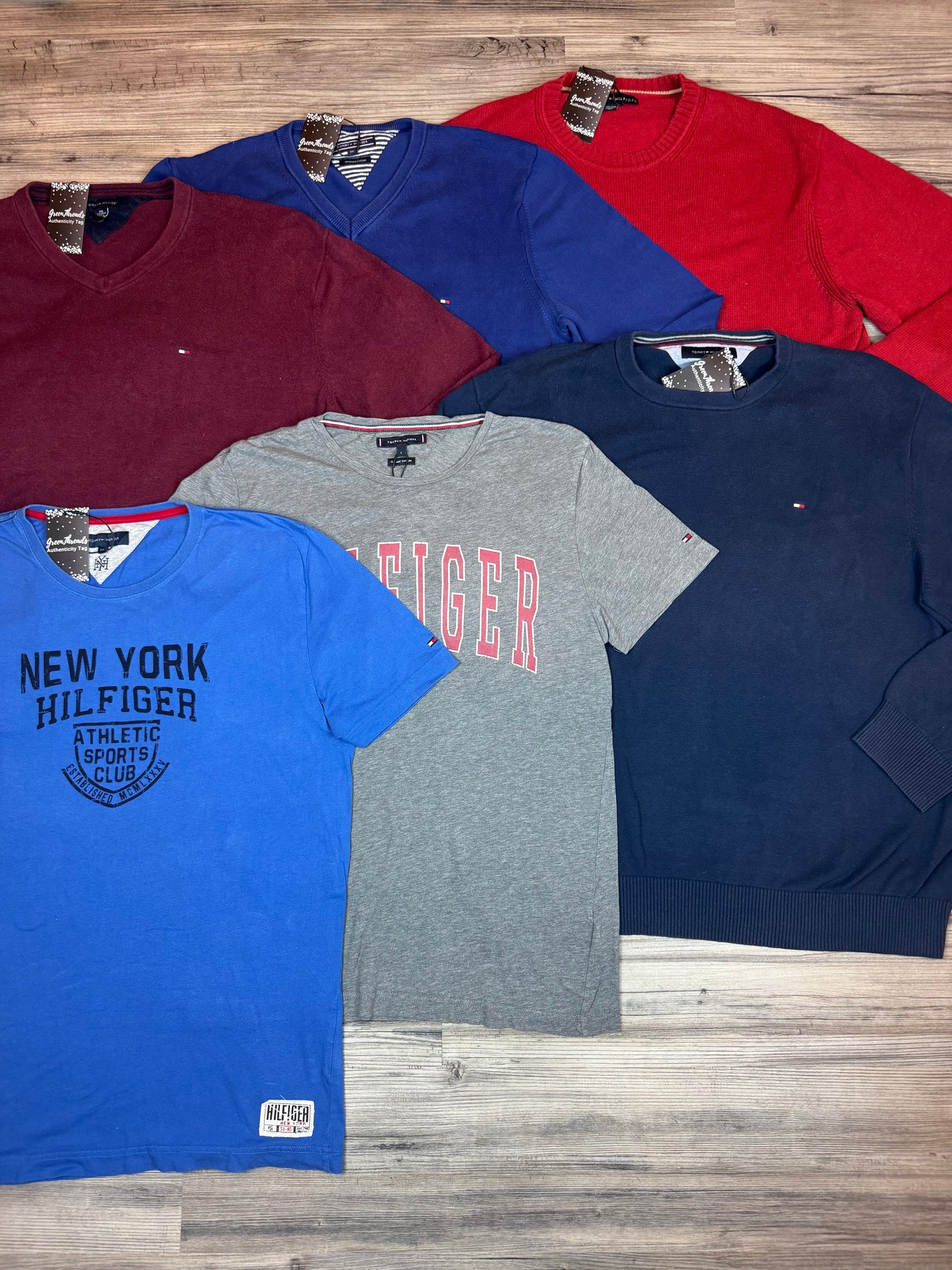 Mystery Box XXL: 5–7x Tommy Hilfiger Artikel – Mix aus Strick, Hemd, Polo, Shirt & mehr